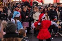 PRAZNIČNA TRŽNICA V DIVAČI in PRIHOD DEDKA MRAZA 59